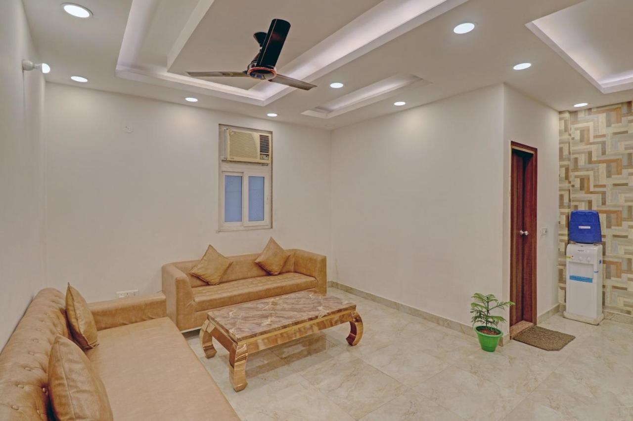 Отель Collection O Spot Light Near Tughlakabad Station Metro Station Indraprast Экстерьер фото